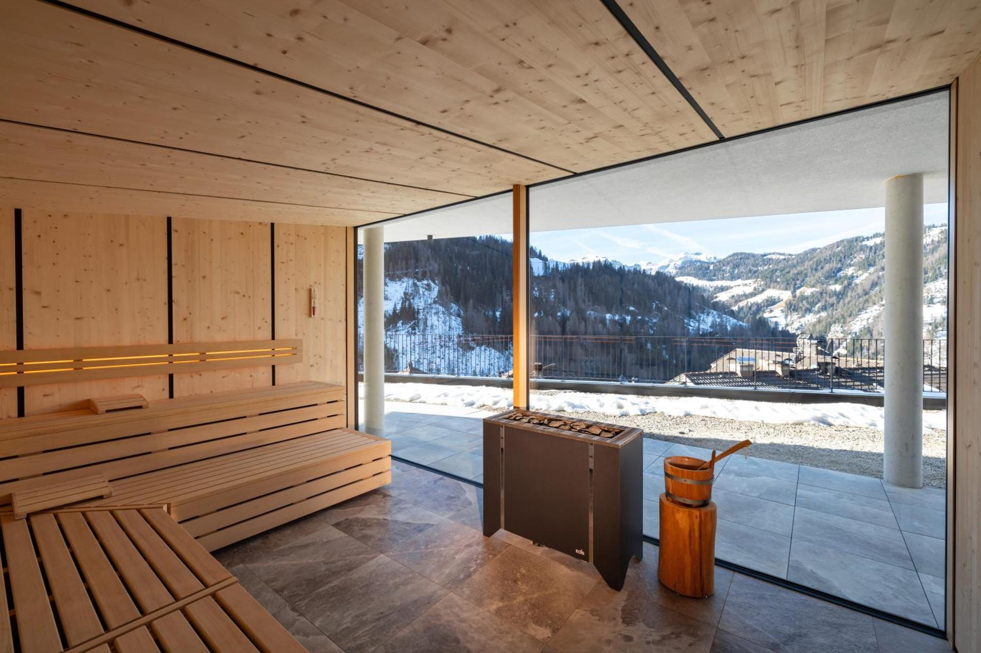 Hotel Alpenrose Dolomites La Valle Esterno foto