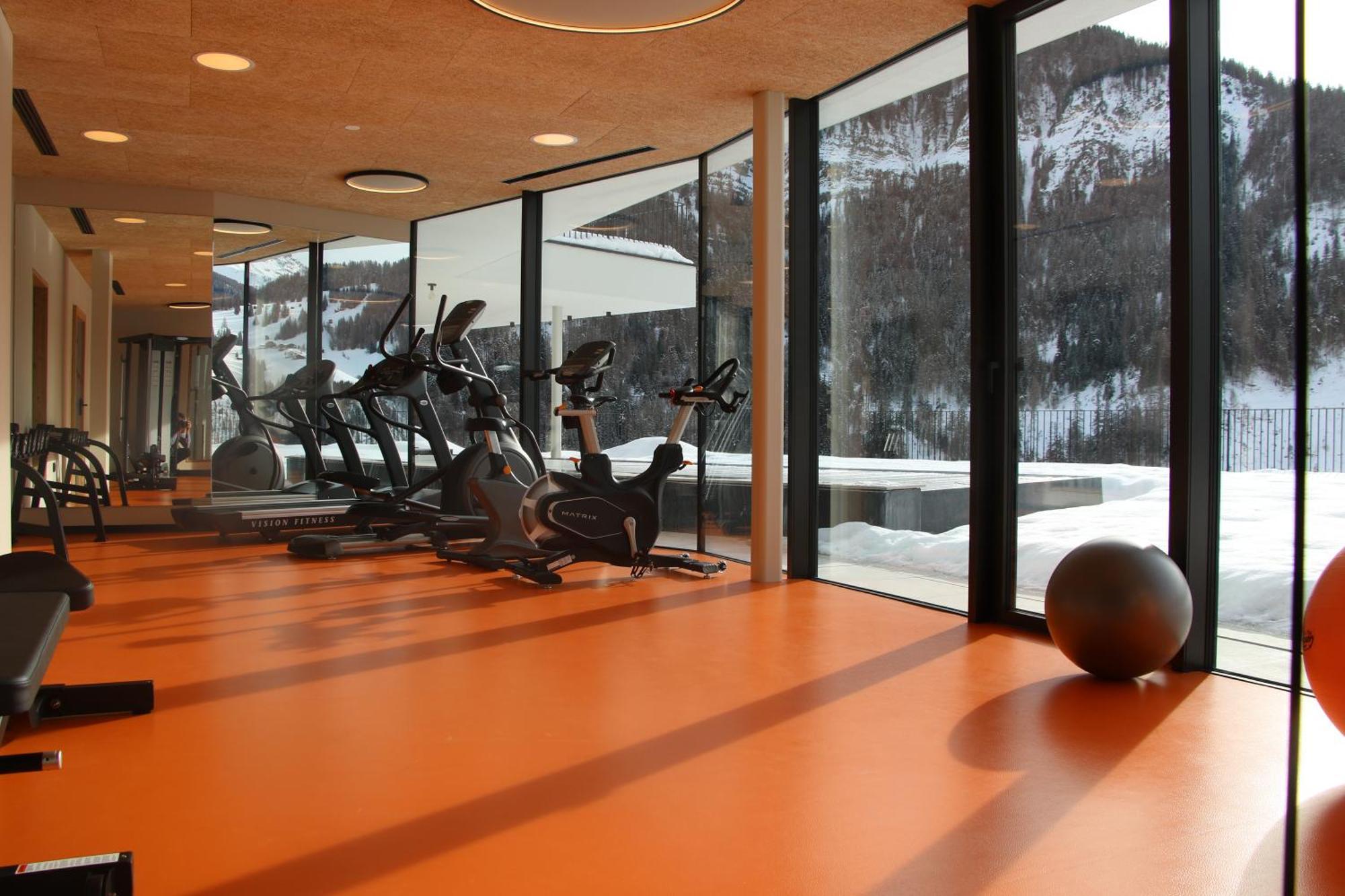 Hotel Alpenrose Dolomites La Valle Esterno foto