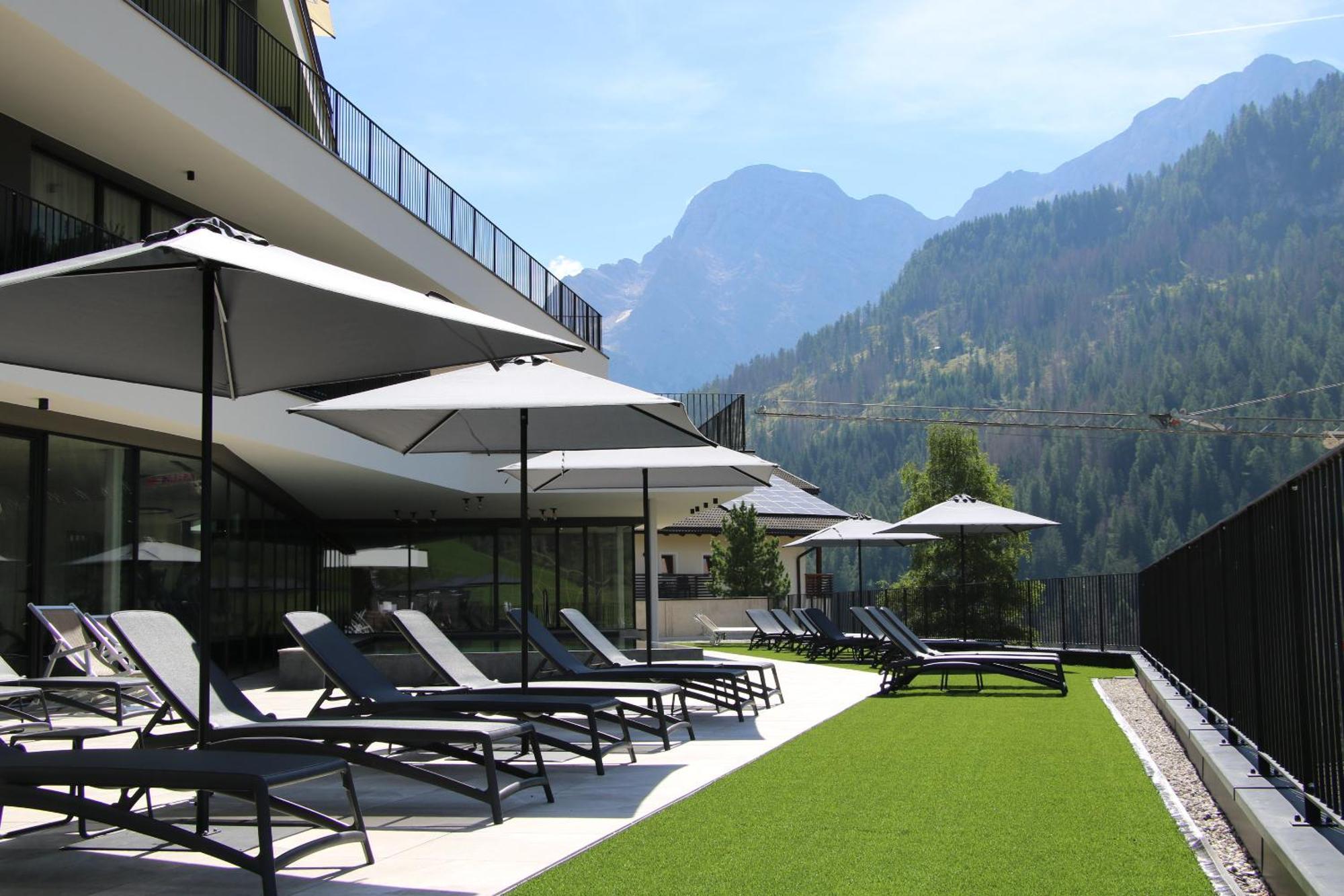 Hotel Alpenrose Dolomites La Valle Esterno foto