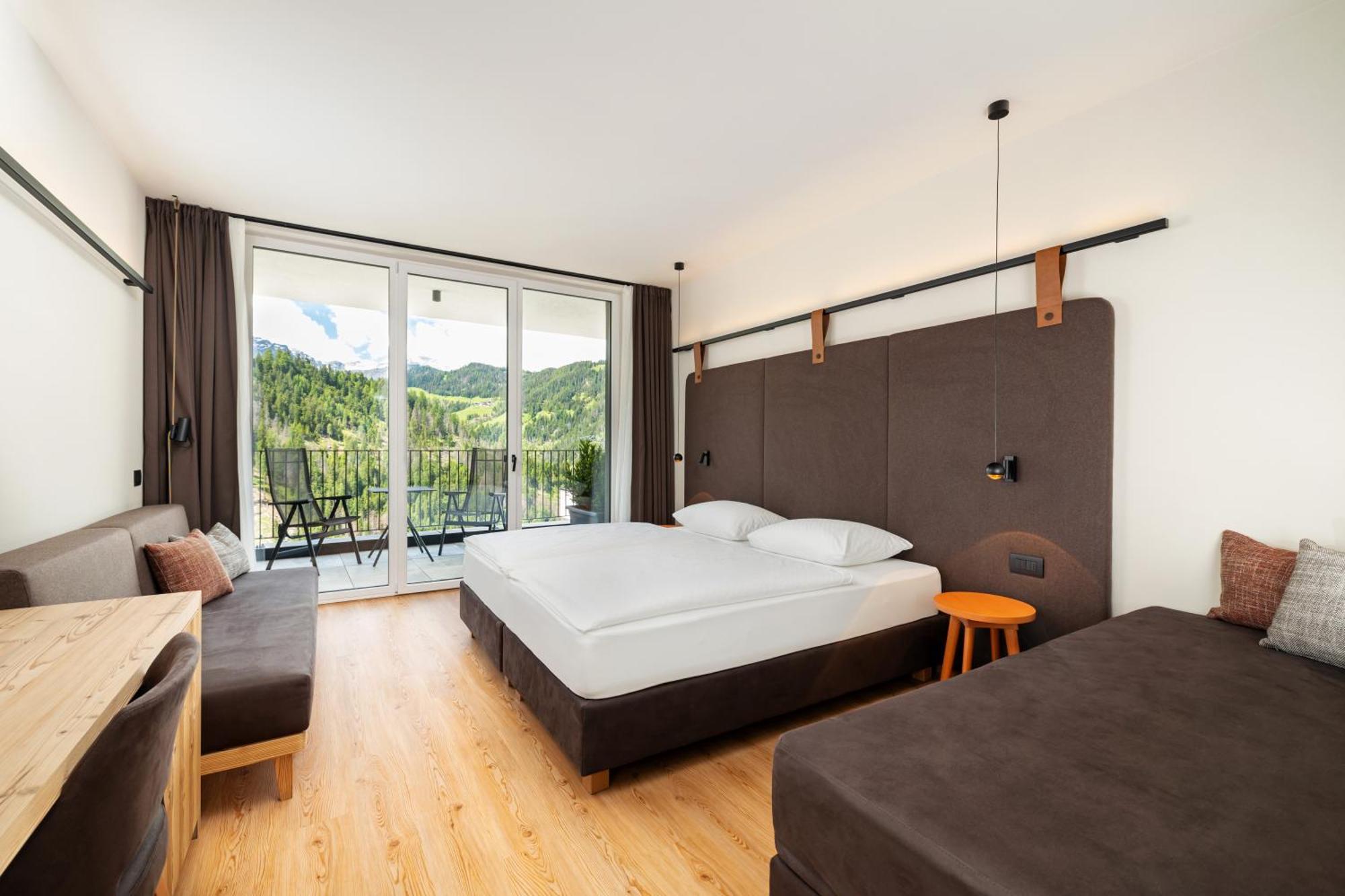 Hotel Alpenrose Dolomites La Valle Esterno foto