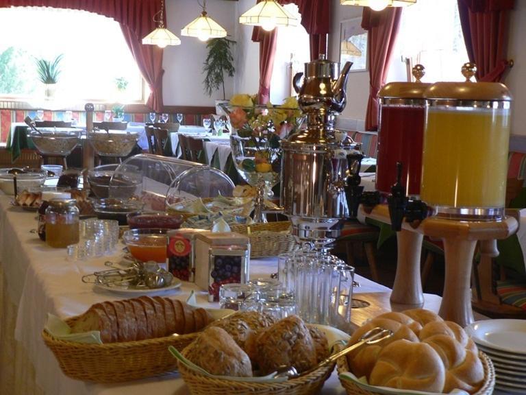 Hotel Alpenrose Dolomites La Valle Esterno foto