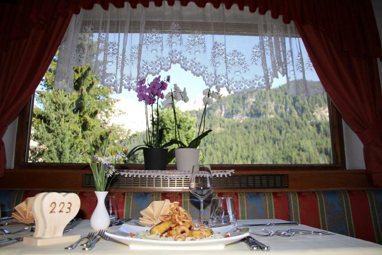 Hotel Alpenrose Dolomites La Valle Esterno foto